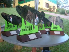 traira-tour-2013-trofeu