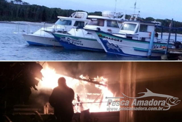Barco de turismo de pesca esportiva é incendiado em SC
