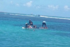 Caca submarina flagrada em area de protecao em Maceio-AL