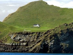 Casa mais isolada do mundo fica em uma ilha na Islandia