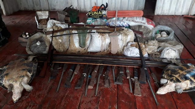 Comando de Fronteira faz apreensão de material de caça e pesca ilegal às margens do Rio Curuçá (AM)