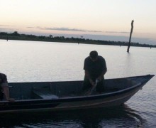 Dois são presos em flagrante praticando pesca predatoria no MS (Foto: PMA - MS)