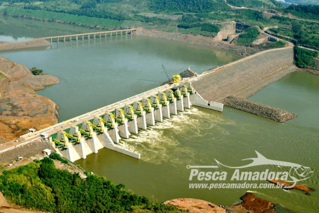 Duas pessoas caem em vertedouro enquanto pescavam próximo Hidrelétrica de Foz de Chapecó-SC