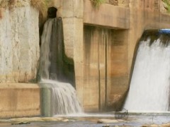 Esgoto é jogado direto na represa sem tratamento em Boa Esperança