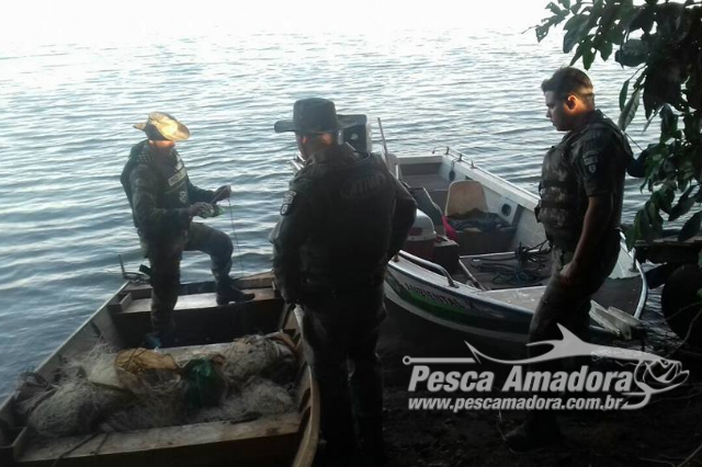 Força Verde apreende redes e espinheis durante fiscalização no Rio Tibagi e Paranapanema