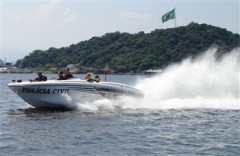 GOE Nautico do Porto de Santos fazendo patrulhamento