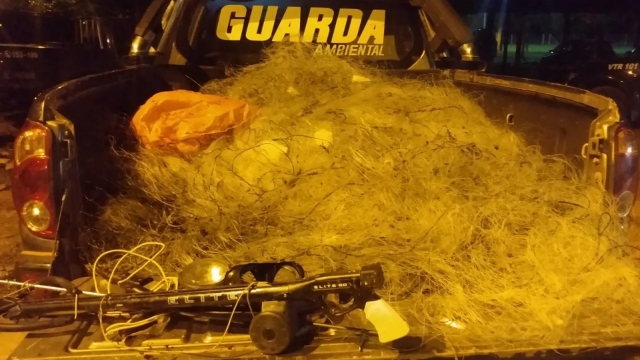 Guarda Metropolitana apreende redes ilegais no Lago de Palmas (TO)
