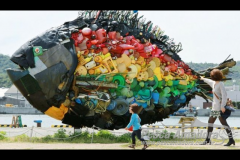 Havera mais peixes ou plastico nos oceanos em 2050