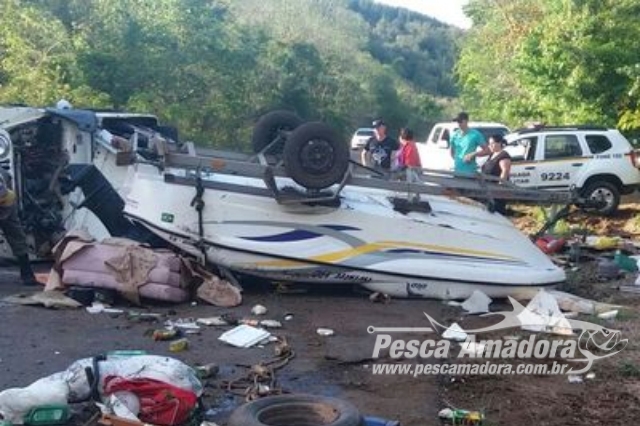 Homem morre em acidente após reboque com barco se desgovernar em Erechim-RS