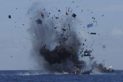 Indonesia afunda mais 27 barcos por praticarem pesca ilegal no pais 3