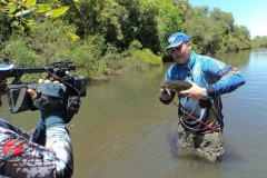 Joel Datena grava programa Coracao de Pescador no Uruguay e em Bage-RS
