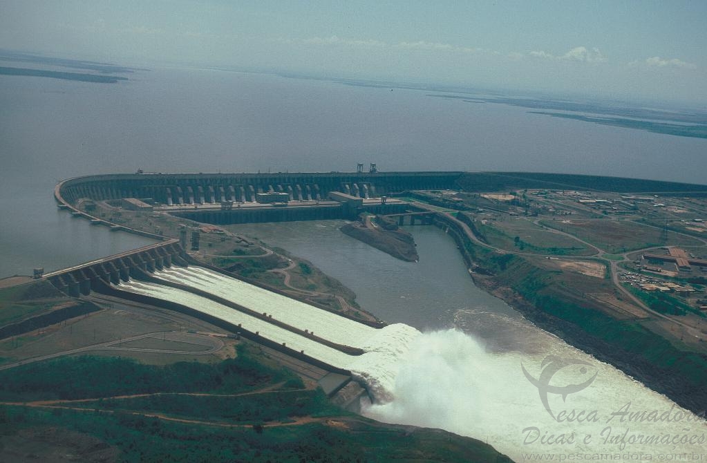 Itaipu fará mutirão de limpeza no lago durante a piracema