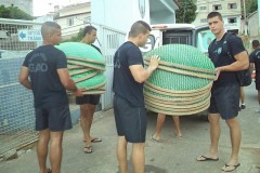 Mais de tres mil peixes ja foram resgatados no Rio Doce