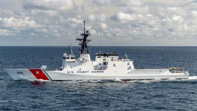 Navio da Guarda Costeira americana visita Brasil em missão multilateral de combate à pesca ilegal