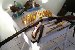 PM apreende oito redes e 92 kg de pescado ilegal no Rio Claro em Goias 2