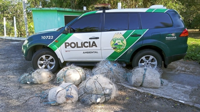 PMA apreende 275 metros de rede de pesca ilegais em Guaratuba (PR)