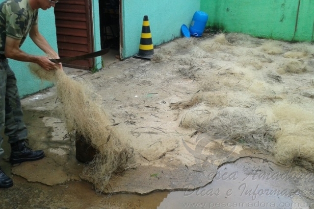 PMA apreende 1.372m de redes utilizadas na pesca ilegal durante fiscalização no PR