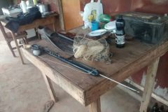 pma-apreende-material-para-pesca-ilegal-em-rancho-no-rio-paranaiba-em-mg