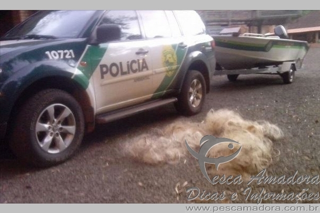 PMA apreende redes de pesca no lago da Represa de Salto Segredo-PR
