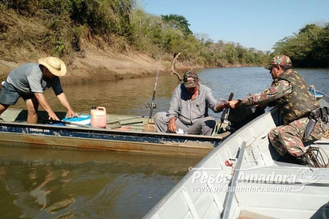 PMA apreende 120 metros de redes e autua quatro por pesca ilegal no MS