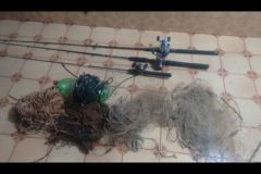 PMA autua tres pescarem sem licenca ambiental e apreende redes no Rio Ivinhema-MS