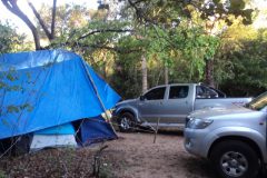 pma-desmonta-acampamento-em-local-proibido-para-a-pesca-rio-anhandui-ms