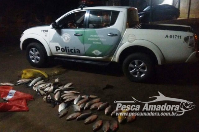 PMA flagra e prende infrator por pesca ilegal em Cachoeira de Emas-SP