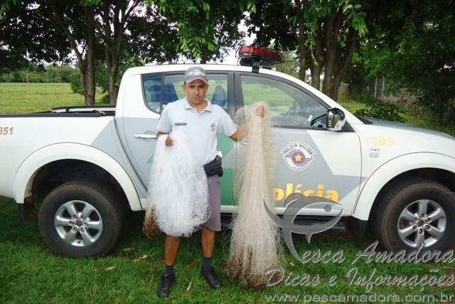PMA flagra pesca ilegal e apreende tarrafas em Lençóis Paulista-SP