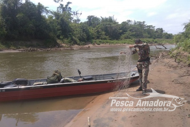 PMA troca tiros com infratores no Rio Apa na fronteira entre Brasil e Paraguai