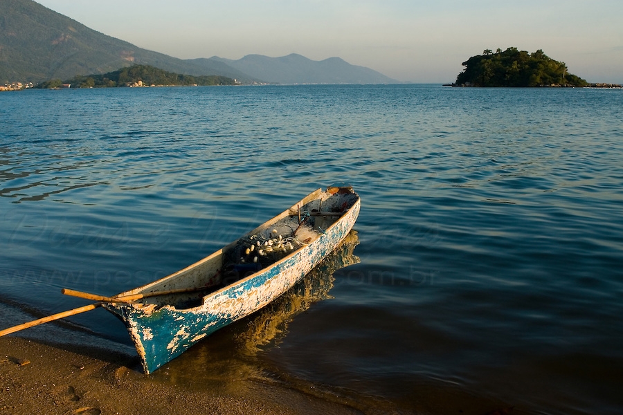 Ministério Público Federal ajuíza ação para ranchos de pesca irregulares em SC