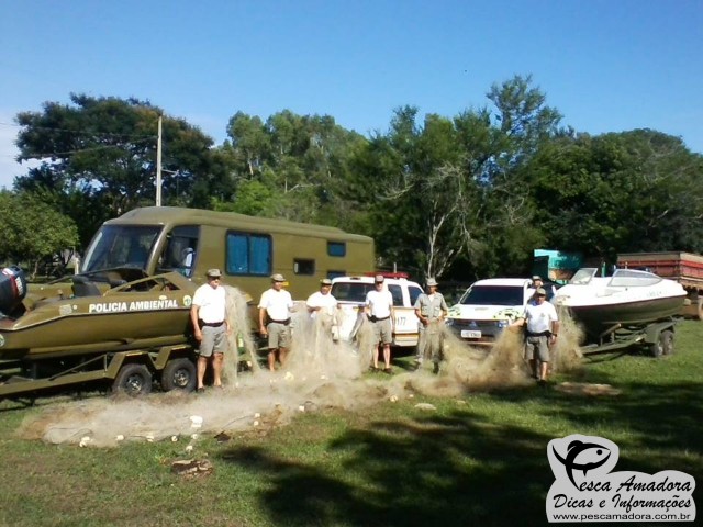 Policia ambiental fiscaliza balneários do Rio Jacuí no RS