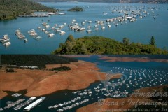 Reservatorio da California antes e depois da seca