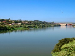Rio Tietê proximo a Barra Bonita e Igaraçu