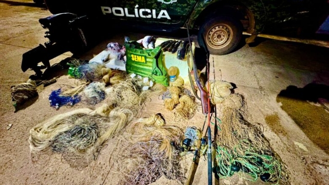 Sema apreende resdes de pesca, pescado ilegal e arma de fogo no Rio das Mortes no MT