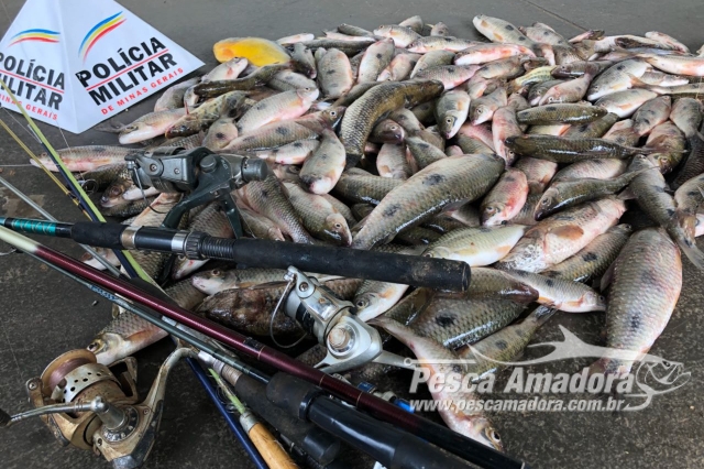 Três pescadores são autuados por pescar peixes acima da cota em Patrocínio (MG)