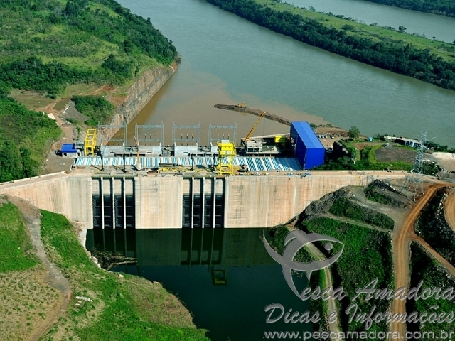 Pescadores denunciam pesca predatória próximo a usina Foz de Chapecó entre RS e SC