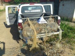 Polícia Ambiental Carmo do Cajuru Meio Ambiente Redes Pesca (Foto: Divulgação/Polícia de Meio Ambiente)