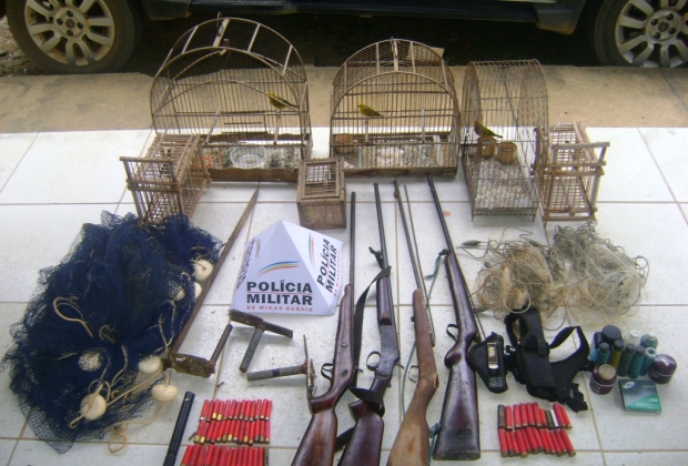 Operação da PM Ambiental termina com um preso e 10 armas apreendidas em MG